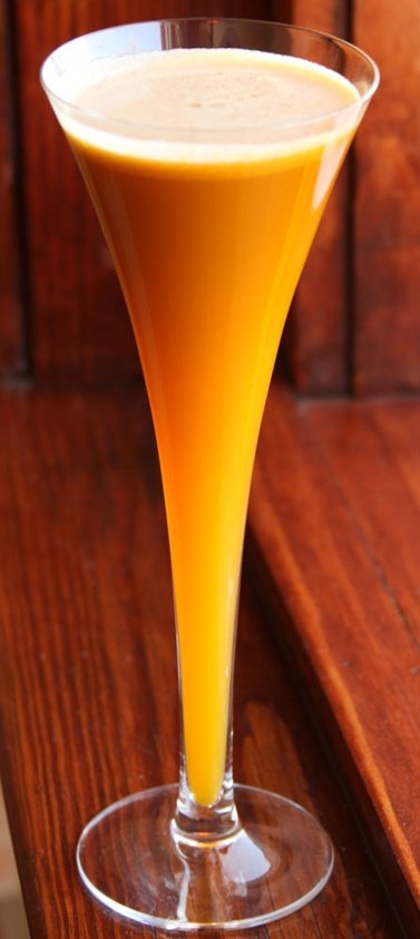 The Man with the Golden Juice
 | JuiceRecipes.com
